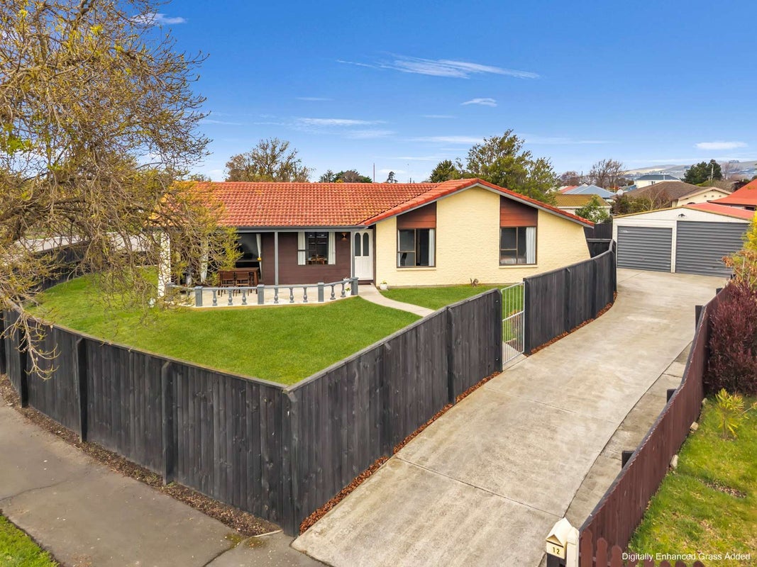 12 McHaffies Place, Wainoni, Christchurch - Carousel 2
