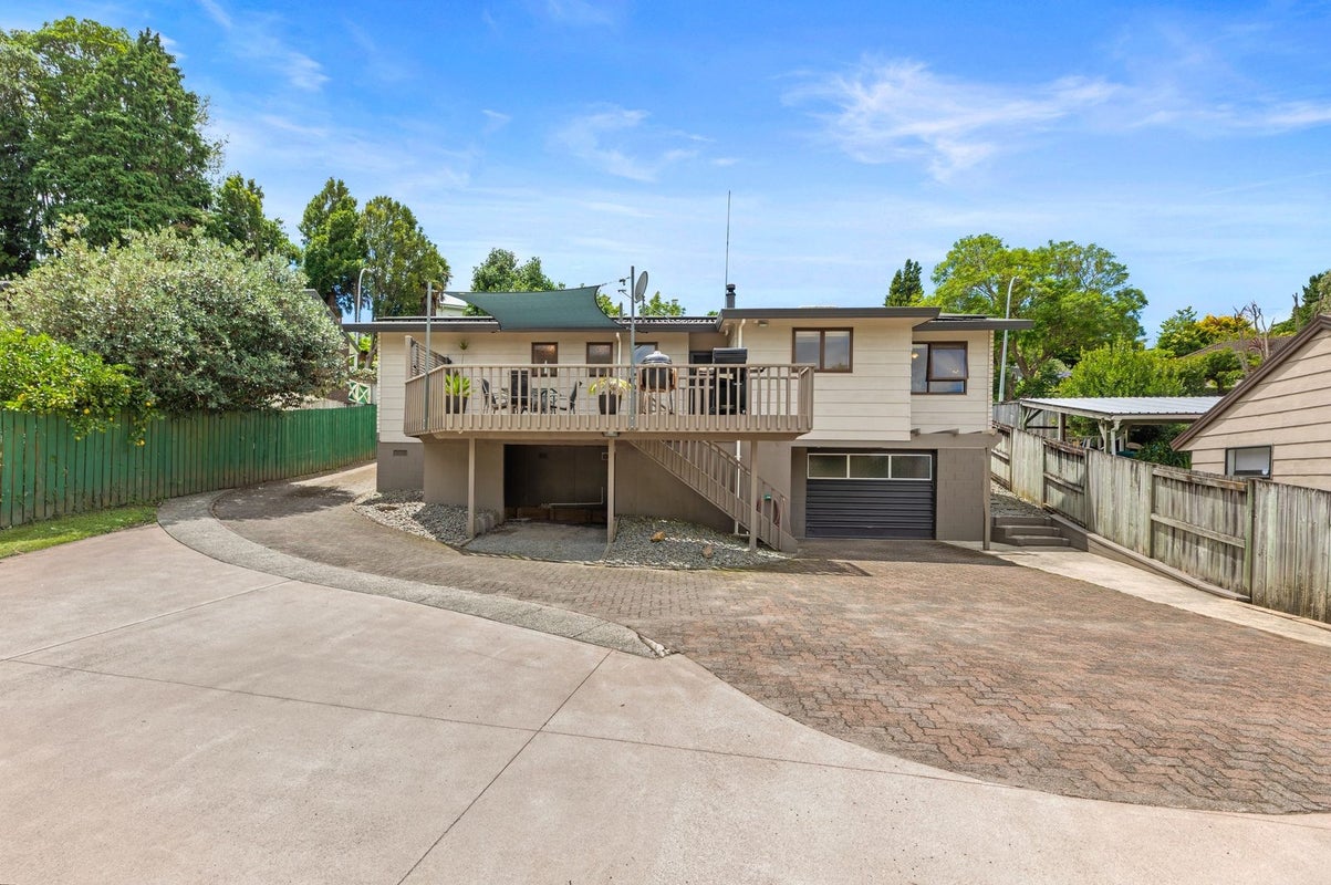 33 Courtney Road, Gate Pa, Tauranga - Carousel 1