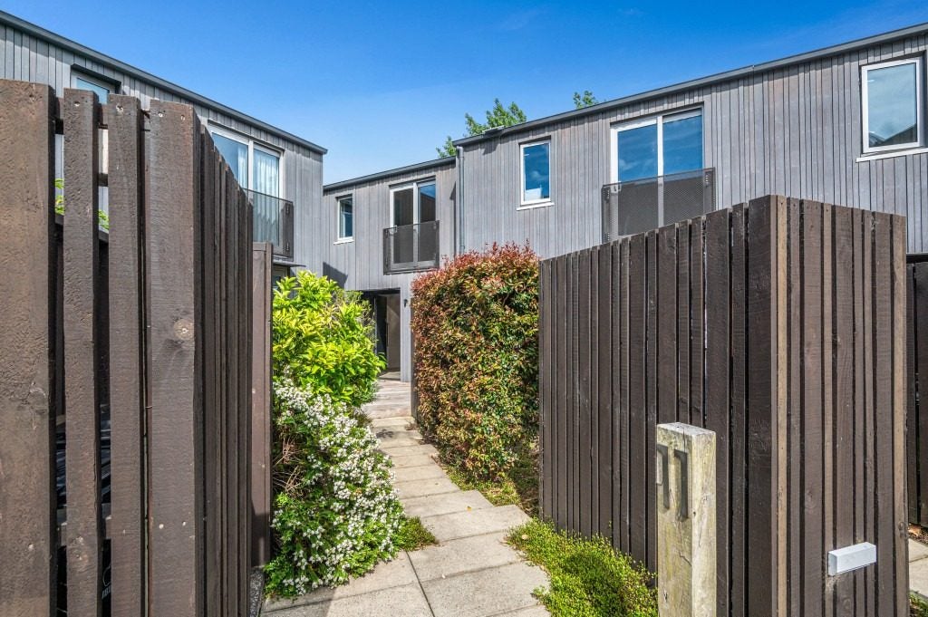 11 Foundries Lane, Freemans Bay, Auckland - Carousel 1