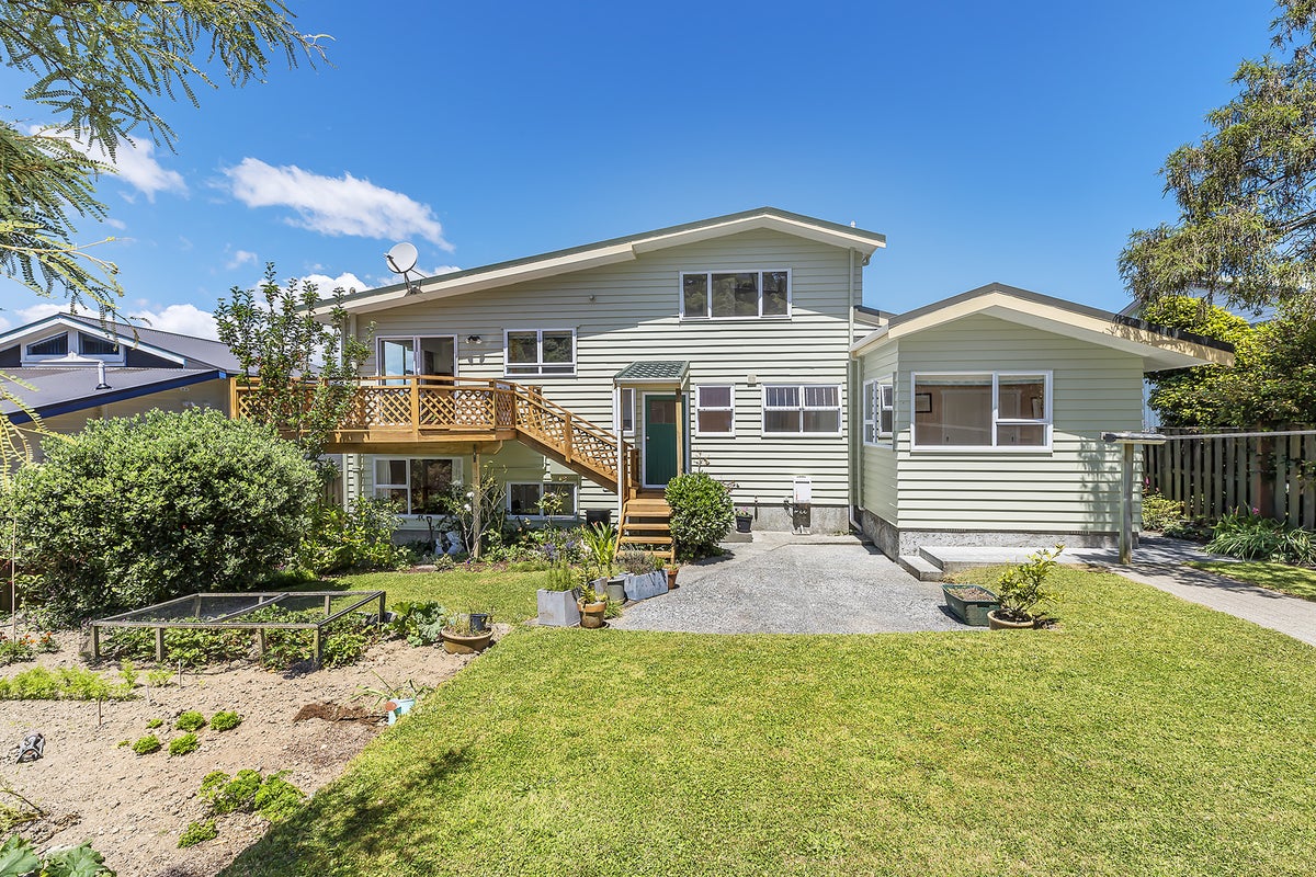 46 Truscott Avenue, Johnsonville, Wellington - Carousel 2