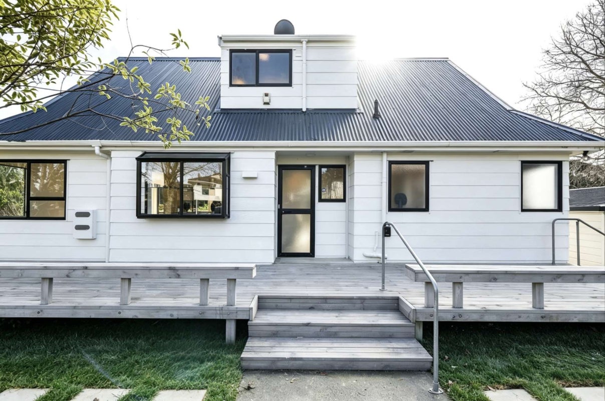2 Glendawn Place, Bayview, Auckland - Carousel 2