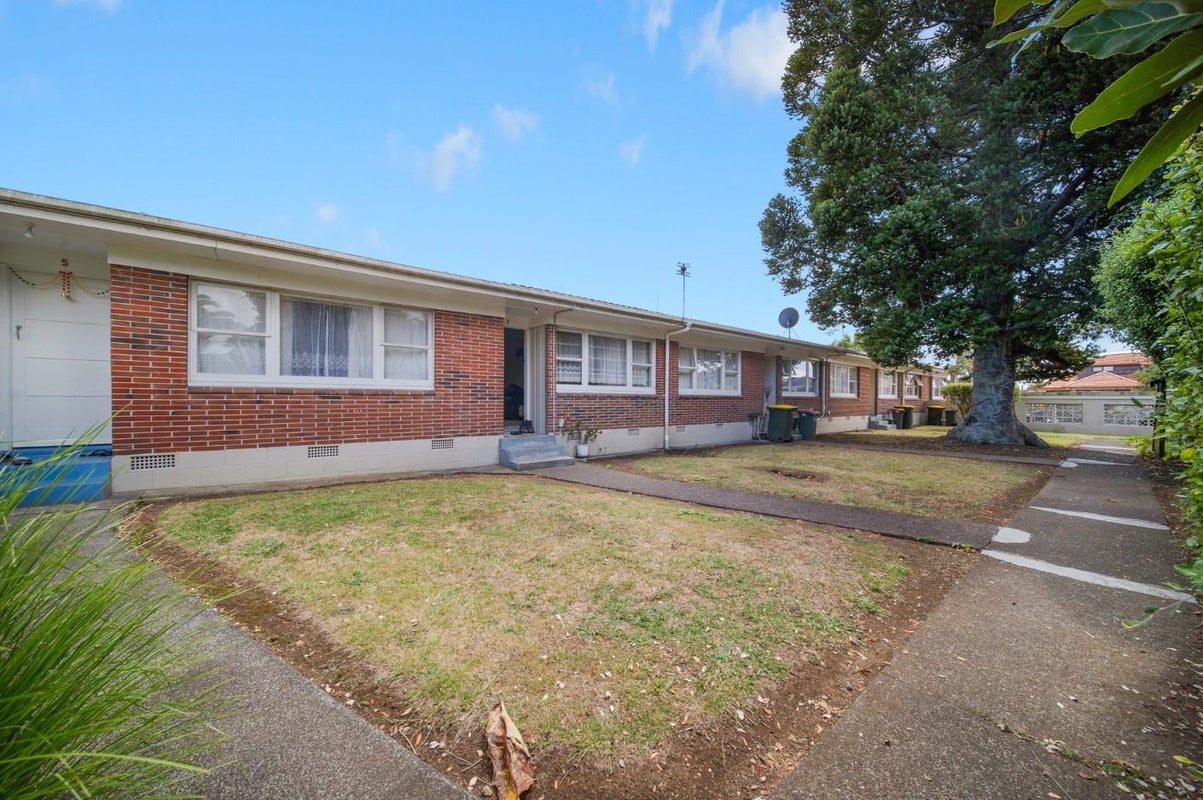 4/11 Oakland Avenue, Papatoetoe, Manukau City, Auckland - Carousel 2