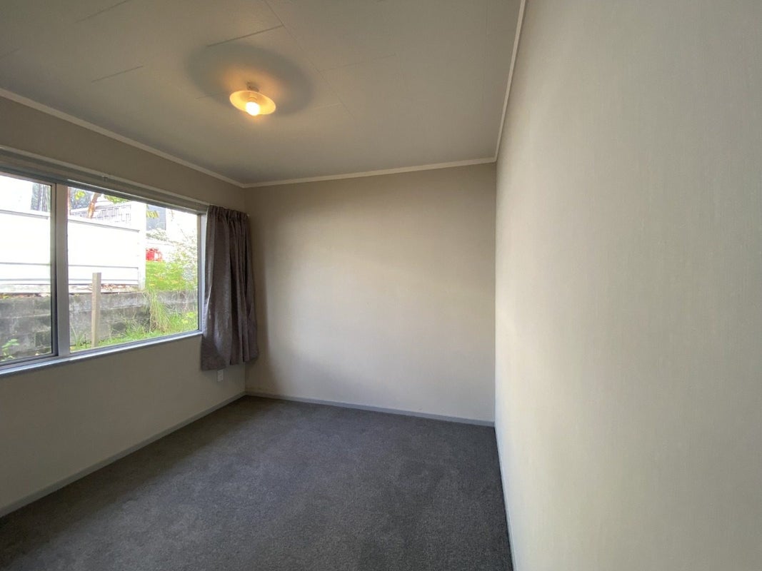 4 Euclid Street, Vogeltown, New Plymouth - Carousel 9