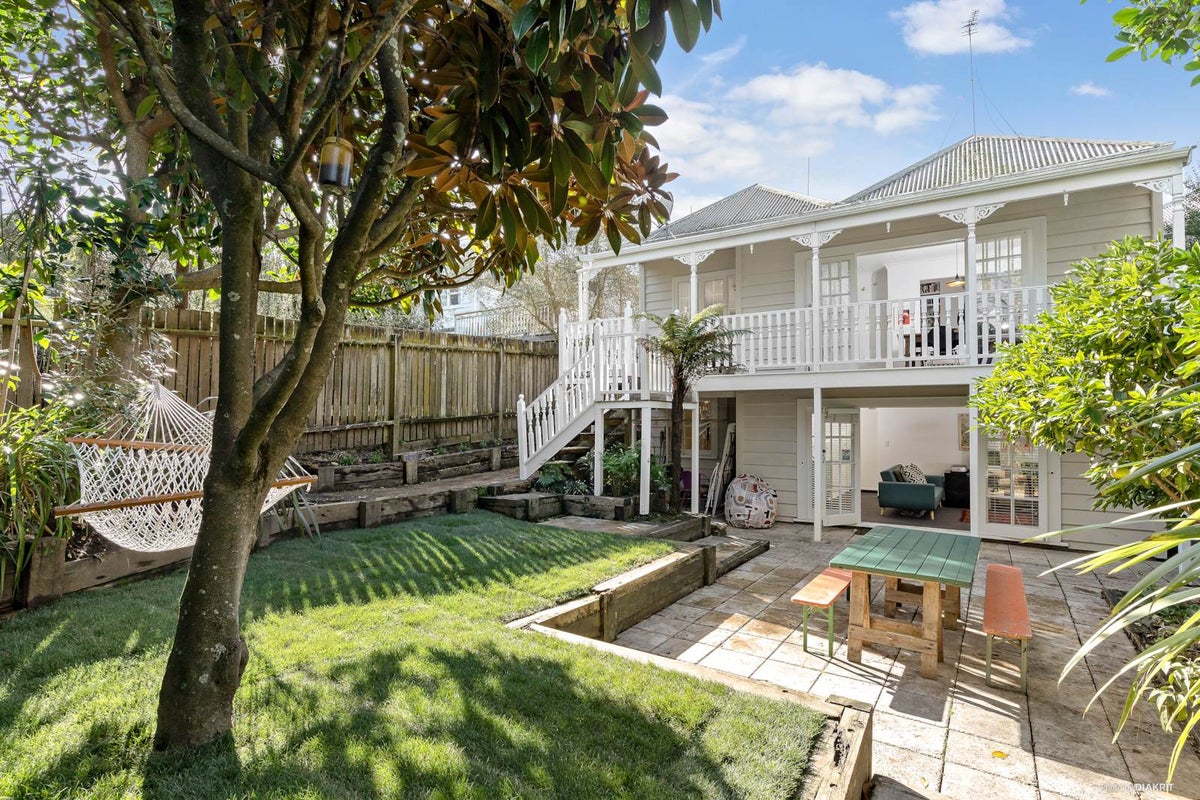 15 Commercial Road, Grey Lynn, Auckland - Carousel 1