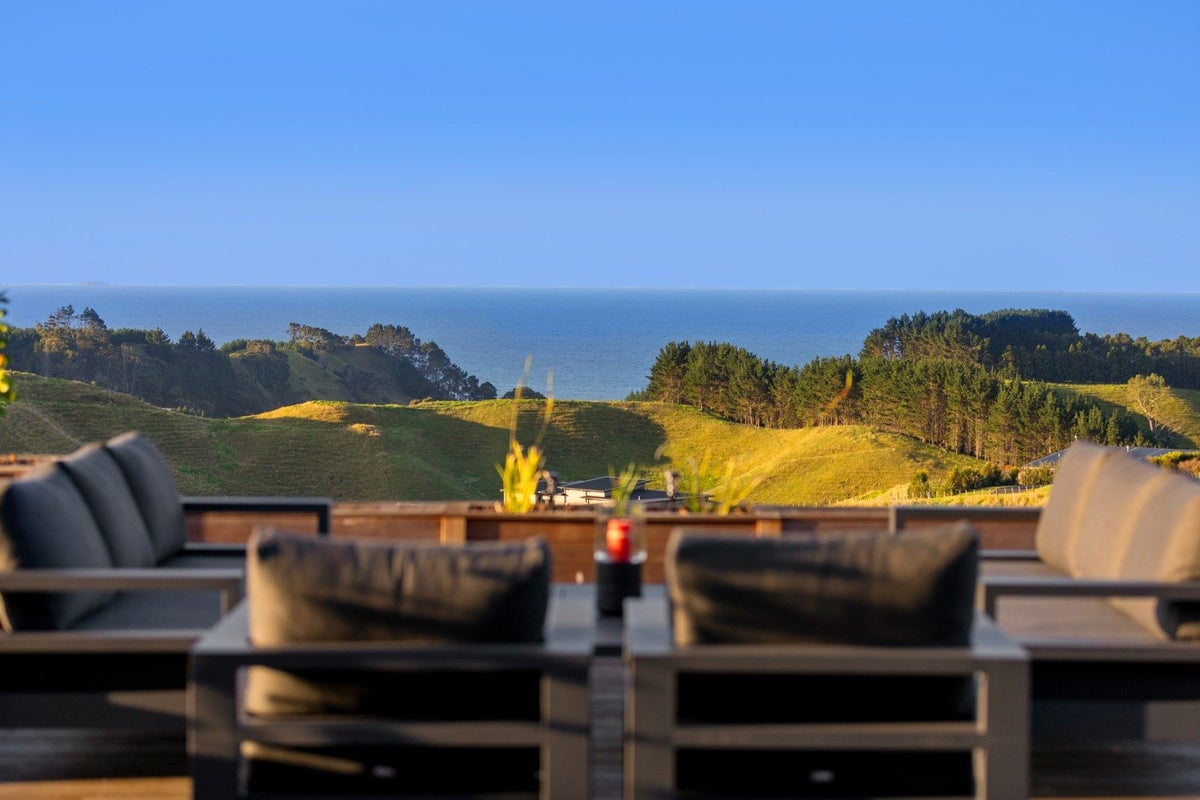 98 Mimiha Ridge Road, Matata, Whakatane - Carousel 1