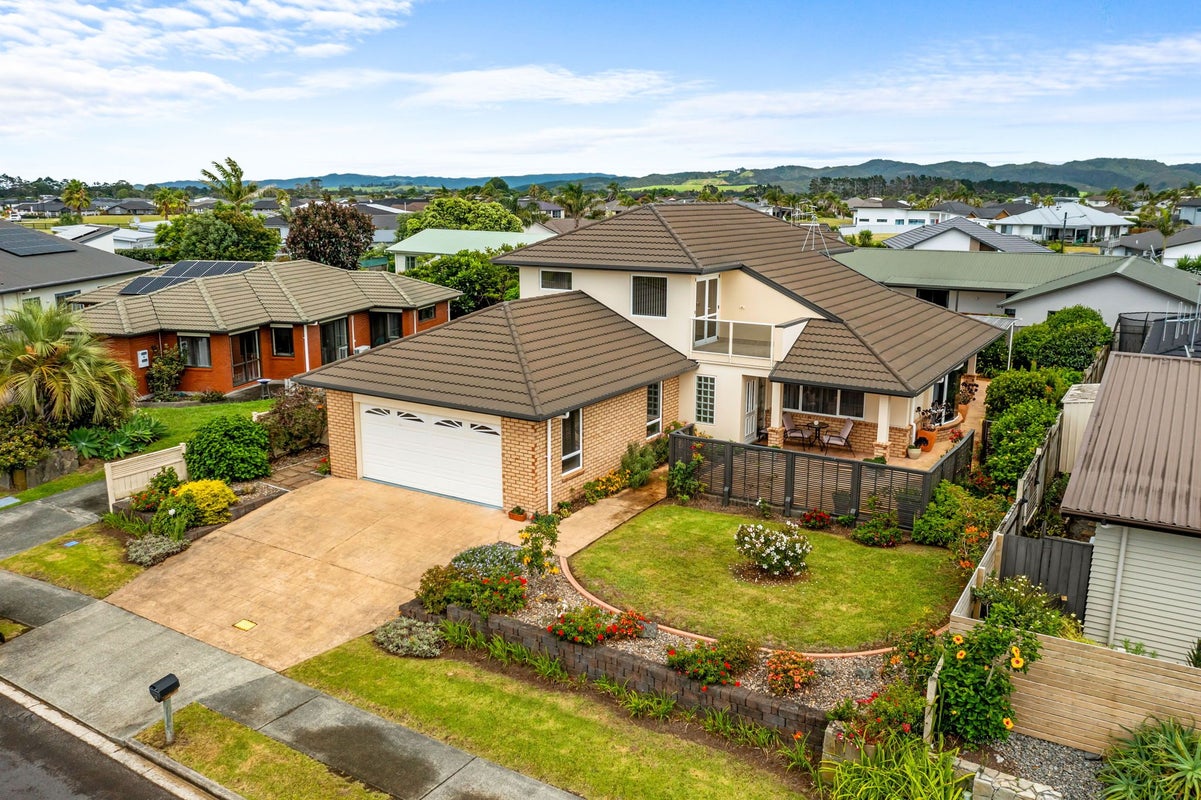 15 Bermuda Place, One Tree Point, Whangarei - Carousel 1