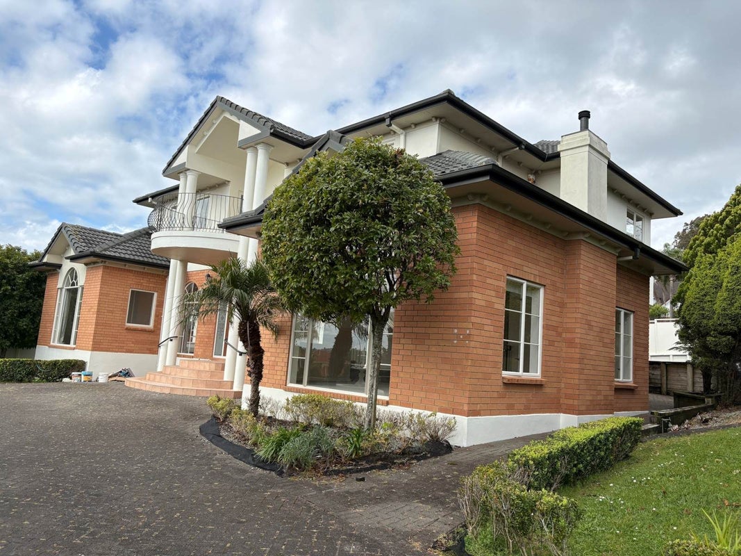 26 Anaheim Boulevard, Shamrock Park, Auckland - Carousel 25