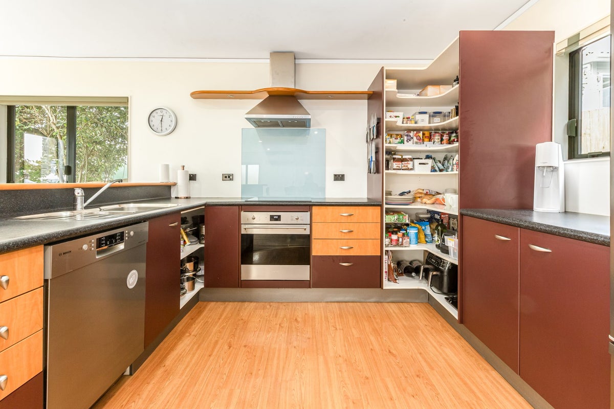 77 John Sims Drive, Broadmeadows, Wellington - Carousel 2