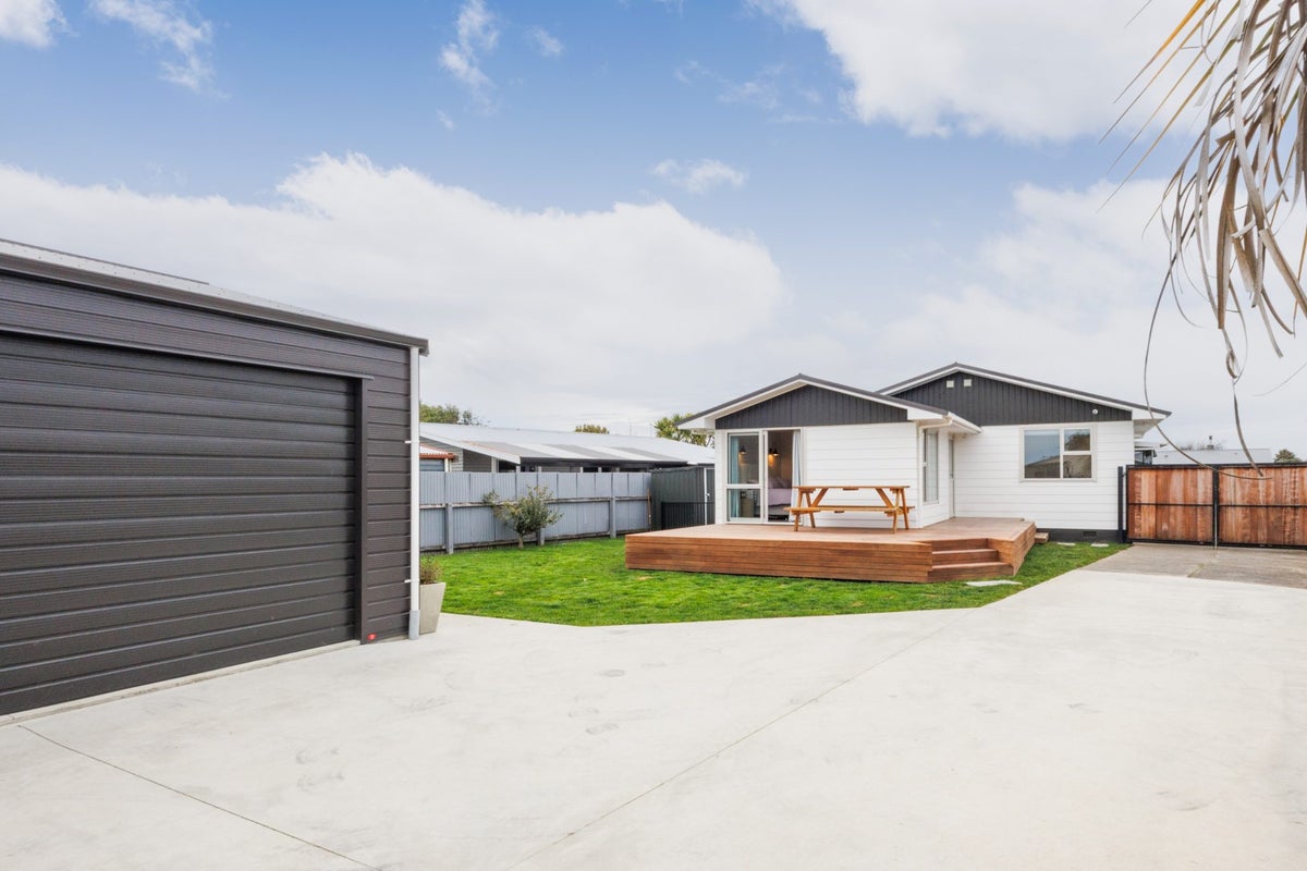 71 Lockhart Avenue, Milson, Palmerston North - Carousel 1