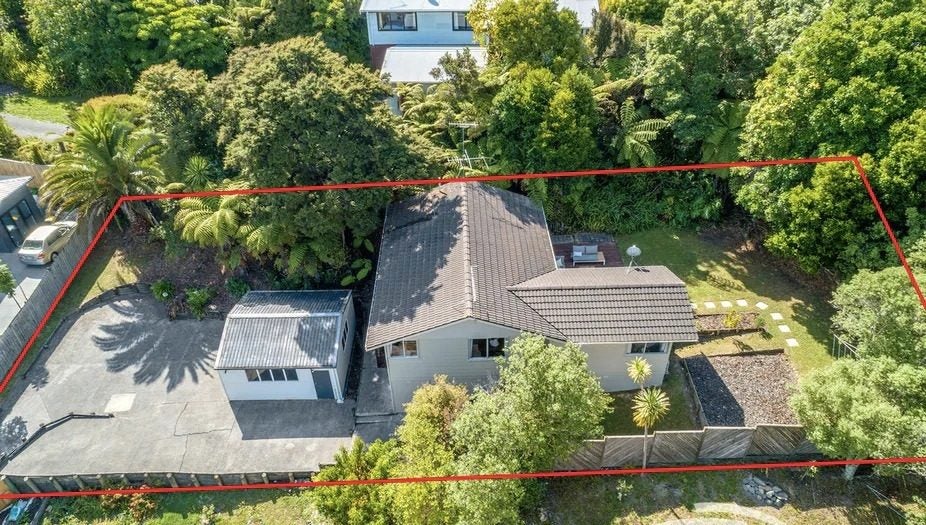 17 Tacitus Place, Totara Vale, Auckland - Carousel 2