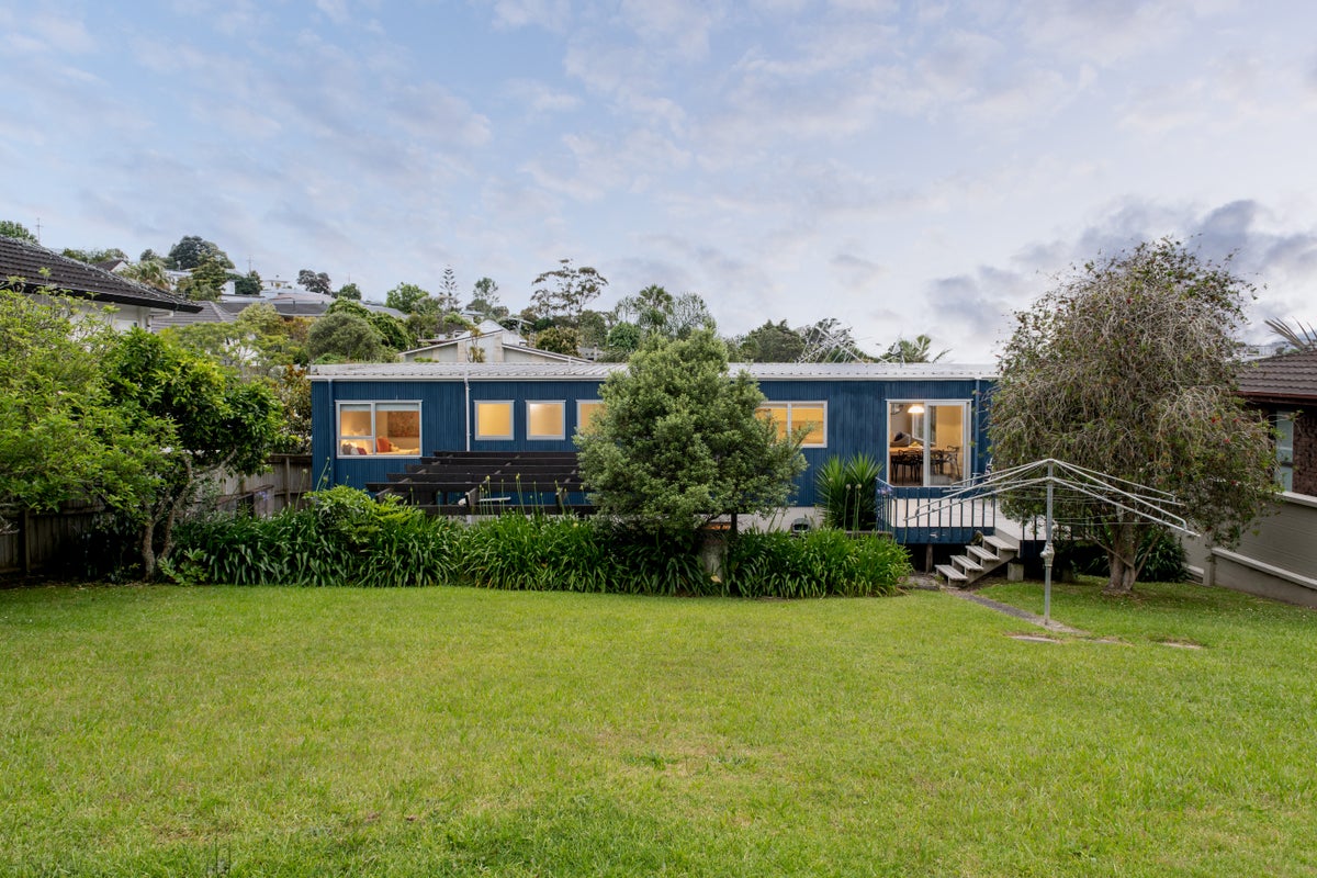 30 Amante Crescent, Mairangi Bay, Auckland - Carousel 2