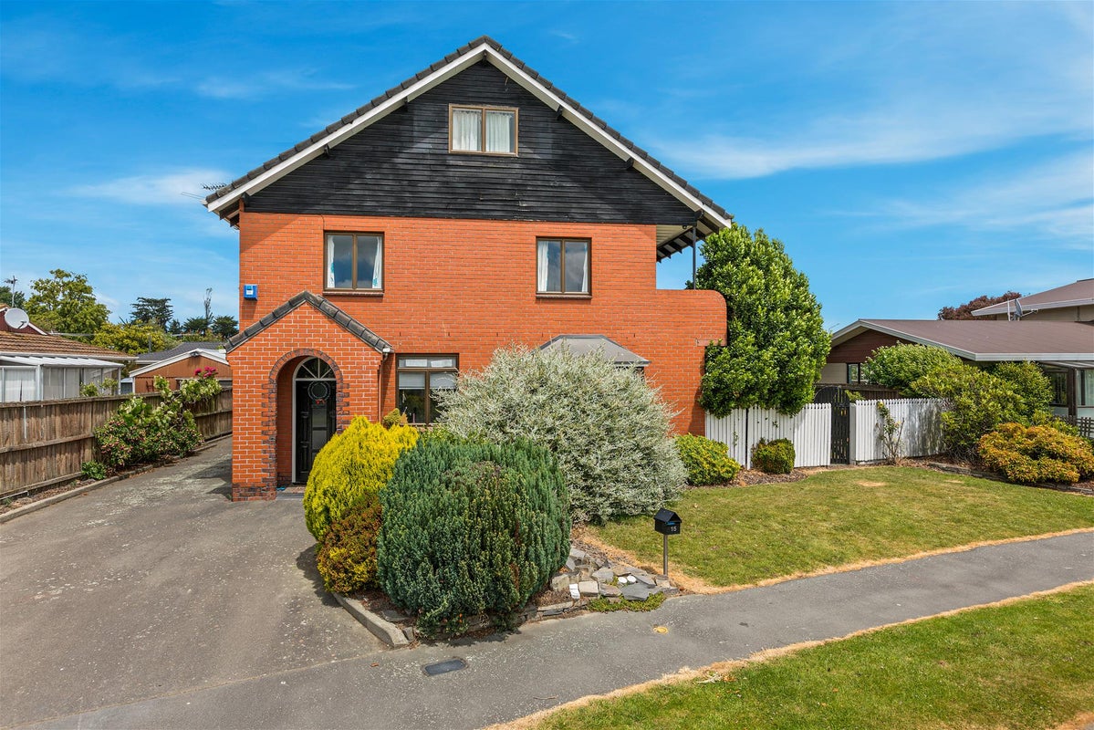 15 Sawtell Place, Northcote, Christchurch - Carousel 2