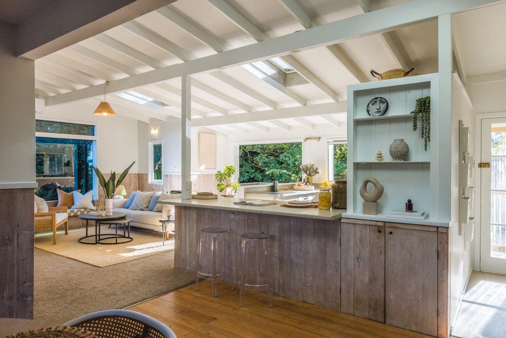 4 Hillside Road, Ostend, Waiheke Island - Carousel 2