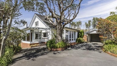 25 Jubilee Road, Khandallah, Wellington - Carousel 1