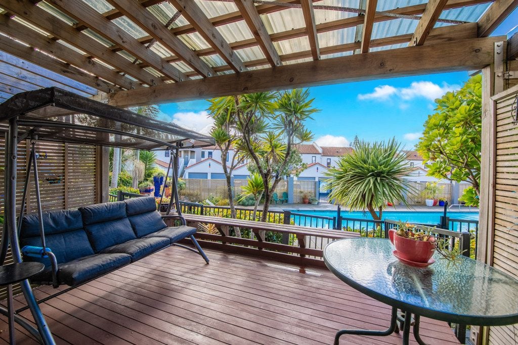 6/21 Armoy Drive, East Tamaki, Auckland - Carousel 2
