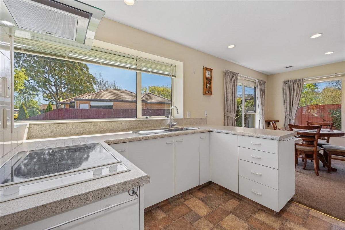 1/35 Peebles Drive, Hei Hei, Christchurch - Carousel 2