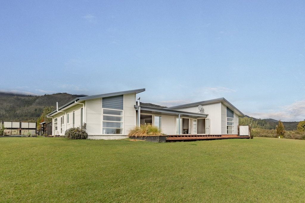 188A Powerhouse Road, Fairdown, Westport - Carousel 2