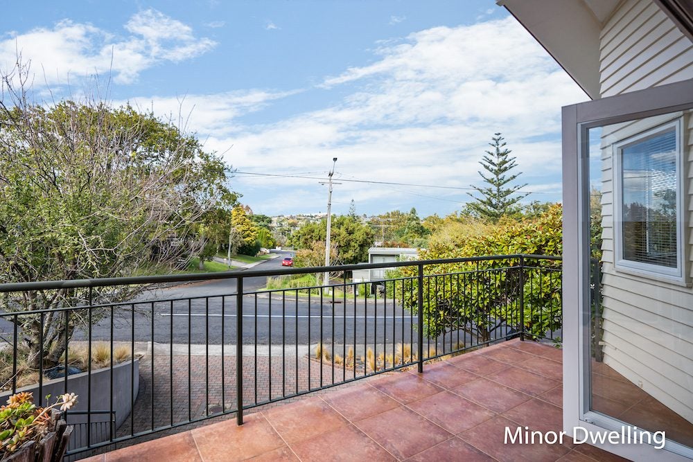 42 Glenfern Road, Mellons Bay, Auckland - Carousel 2