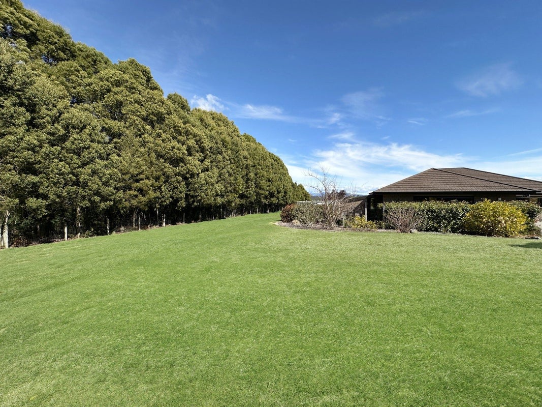 12 Lacebark Drive, Kinloch, Taupo, Waikato - Carousel 45