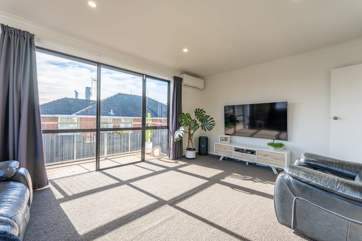 15 Usk Street, Marchwiel, Timaru - Carousel 1