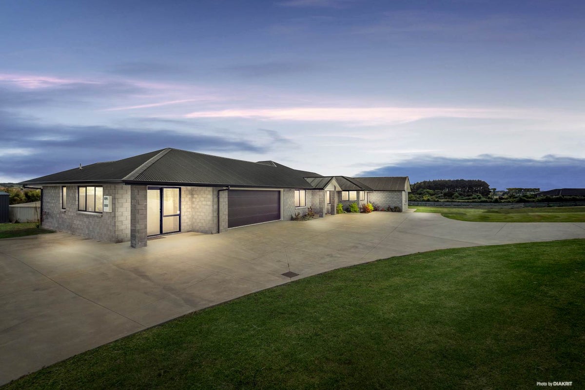 22 Taurangaruru Road, Karioitahi, Waiuku - Carousel 2