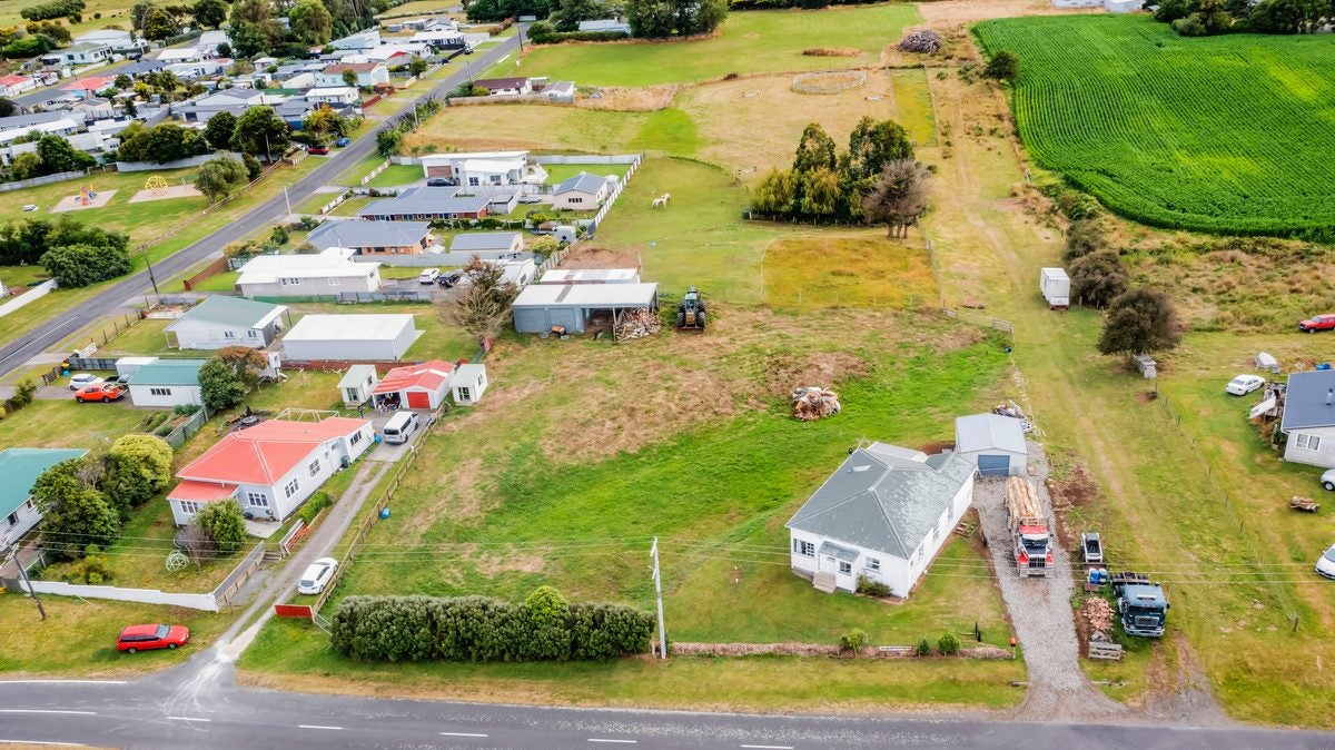 8 Egmont Street, Normanby, Hawera - Carousel 24