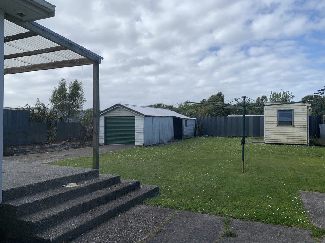 172 Park Street, Hokitika - Carousel 23