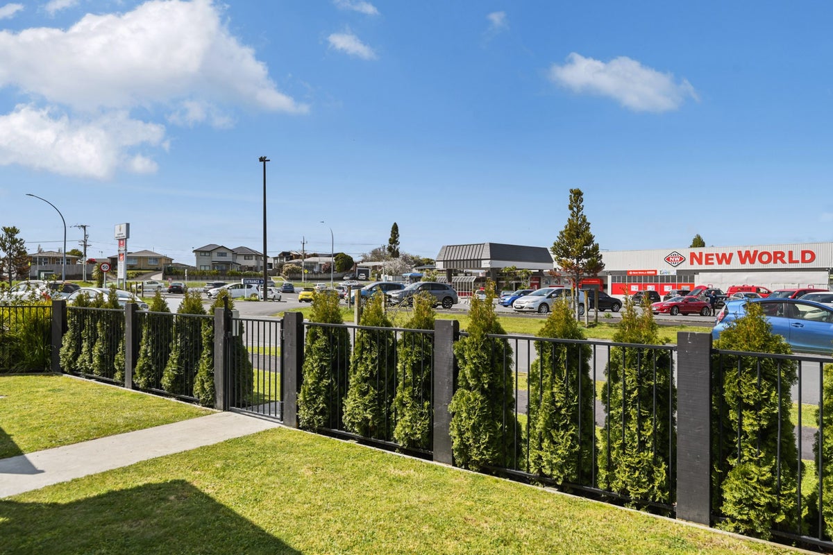 1/2 Lambert Court, Glenview, Hamilton - Carousel 16