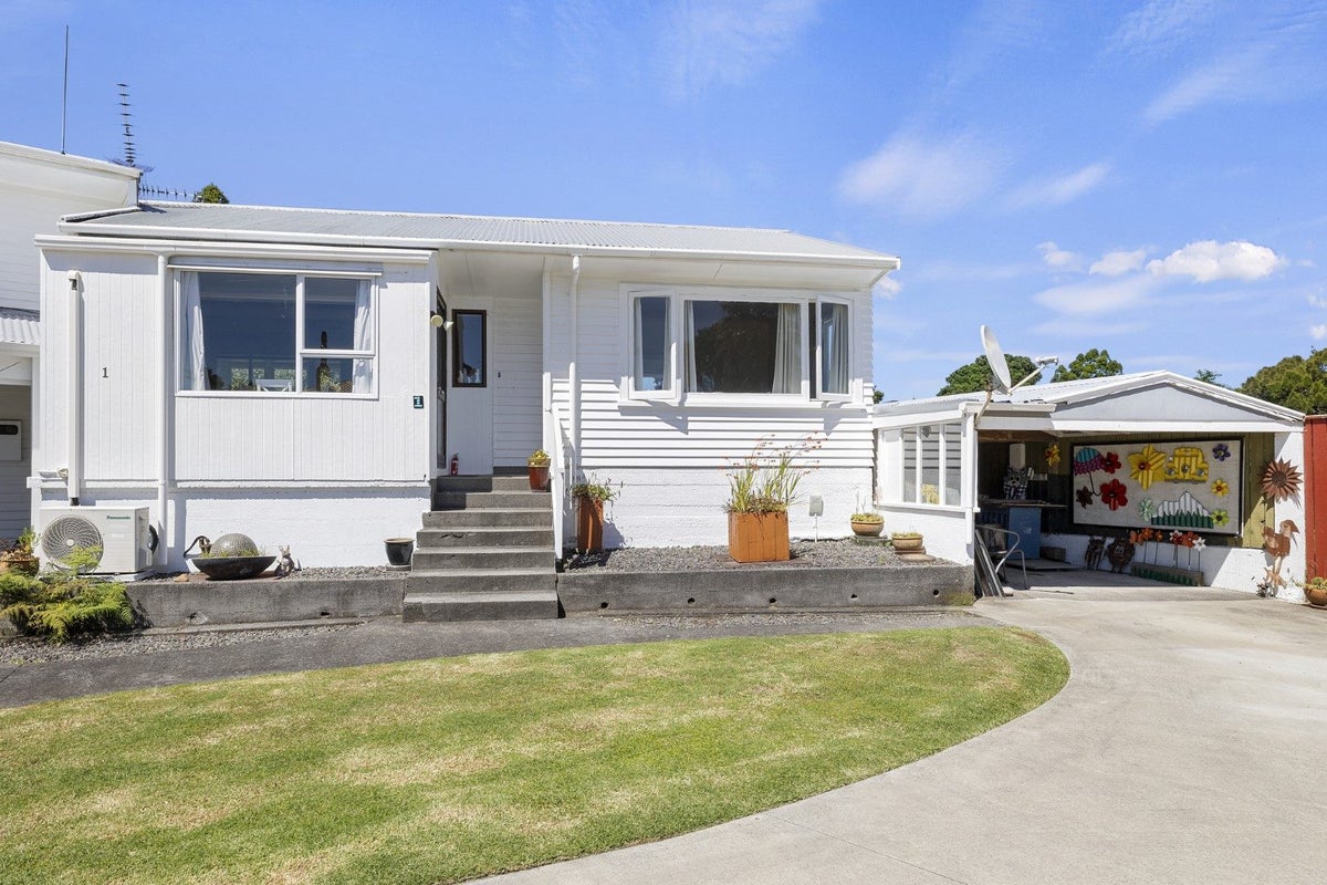 92A South Road, Blagdon, New Plymouth - Carousel 2