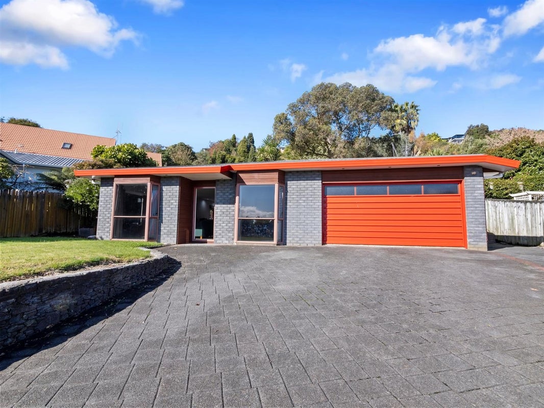8 Katherine Place, Bellevue, Tauranga - Carousel 2