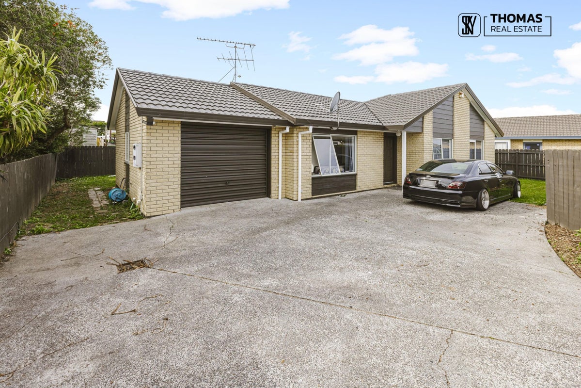 2/24 Horlicks Place, Randwick Park, Auckland - Carousel 1