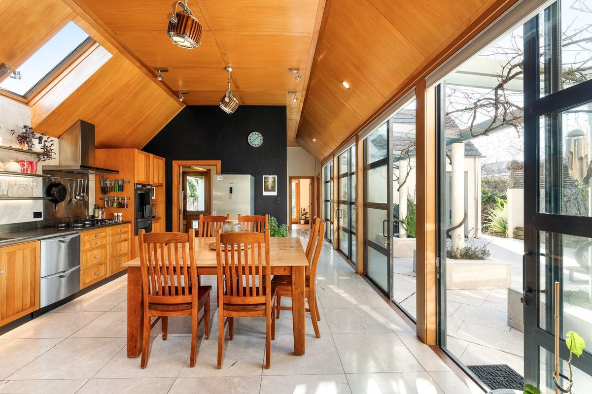 13 Wilson Avenue, Saint Clair, Dunedin - Carousel 2