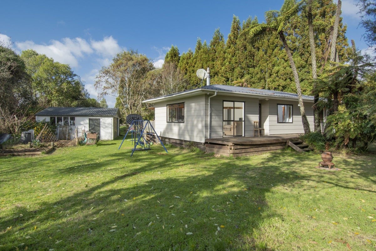 8 Poland Street, Waikino, Waihi - Carousel 2