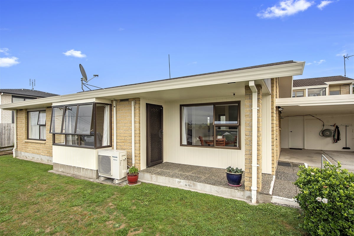 134B Tuhikaramea Road, Dinsdale, Hamilton - Carousel 1