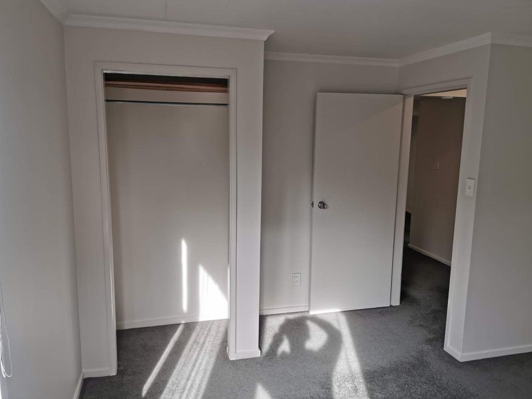 22 Mulberry Street, Maungaraki, Lower Hutt - Carousel 2
