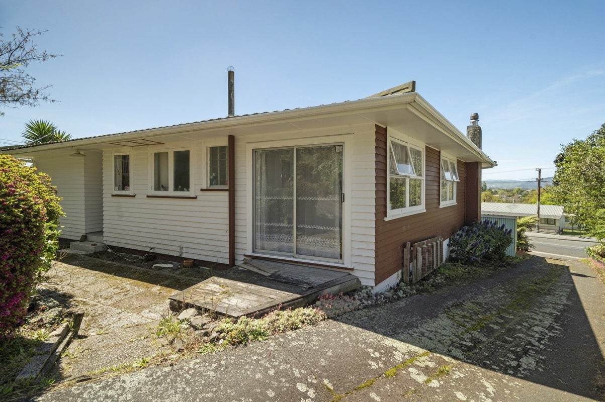 29 Gordon Road, Western Heights, Rotorua - Carousel 14