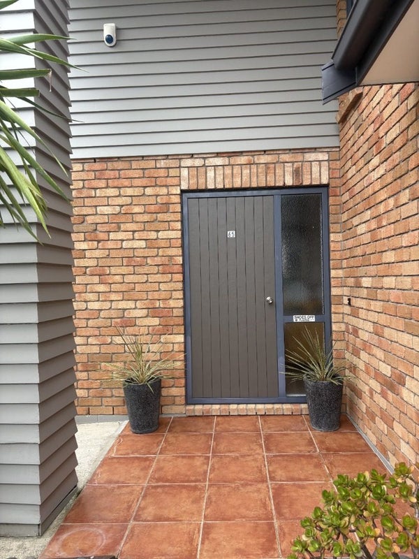 65 Rising Parade, Fairview Heights, Auckland - Carousel 2
