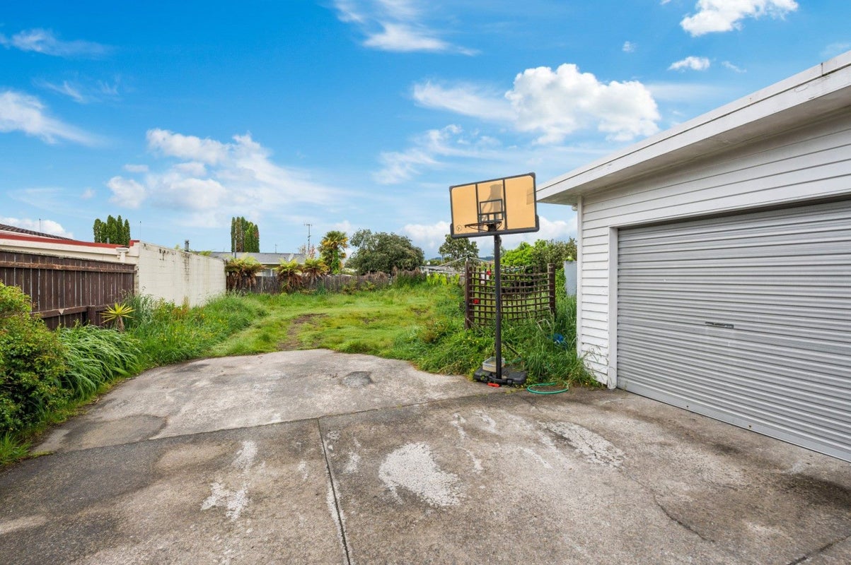 38 James Street, Victoria, Rotorua - Carousel 11