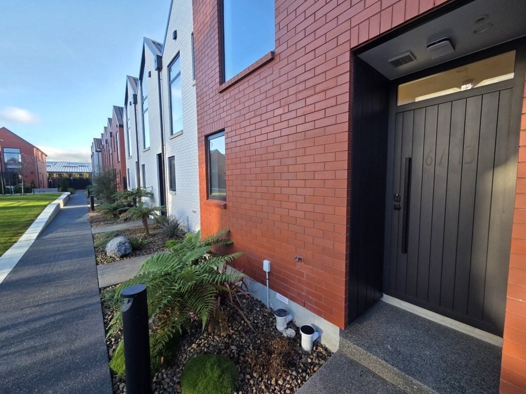 6/13 Donald Place, St Albans, Christchurch - Carousel 2