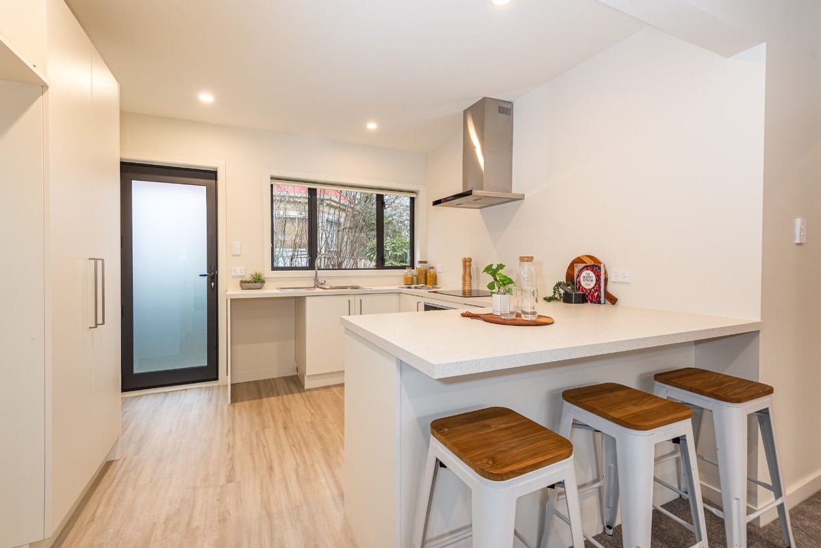 1/10 Burlington Street, Sydenham, Christchurch - Carousel 2