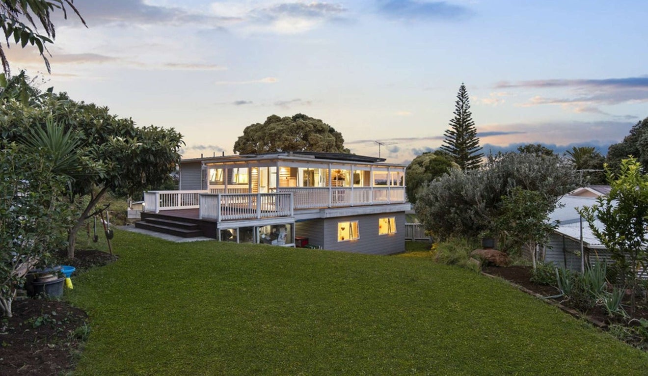 18 Dunstall Place, Mangere Bridge, Auckland - Carousel 17