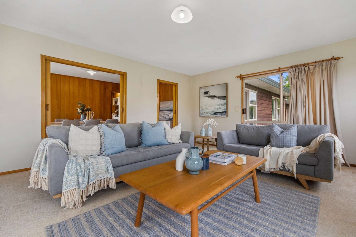 35 Hodgkins Street, Pukehangi, Rotorua - Carousel 1
