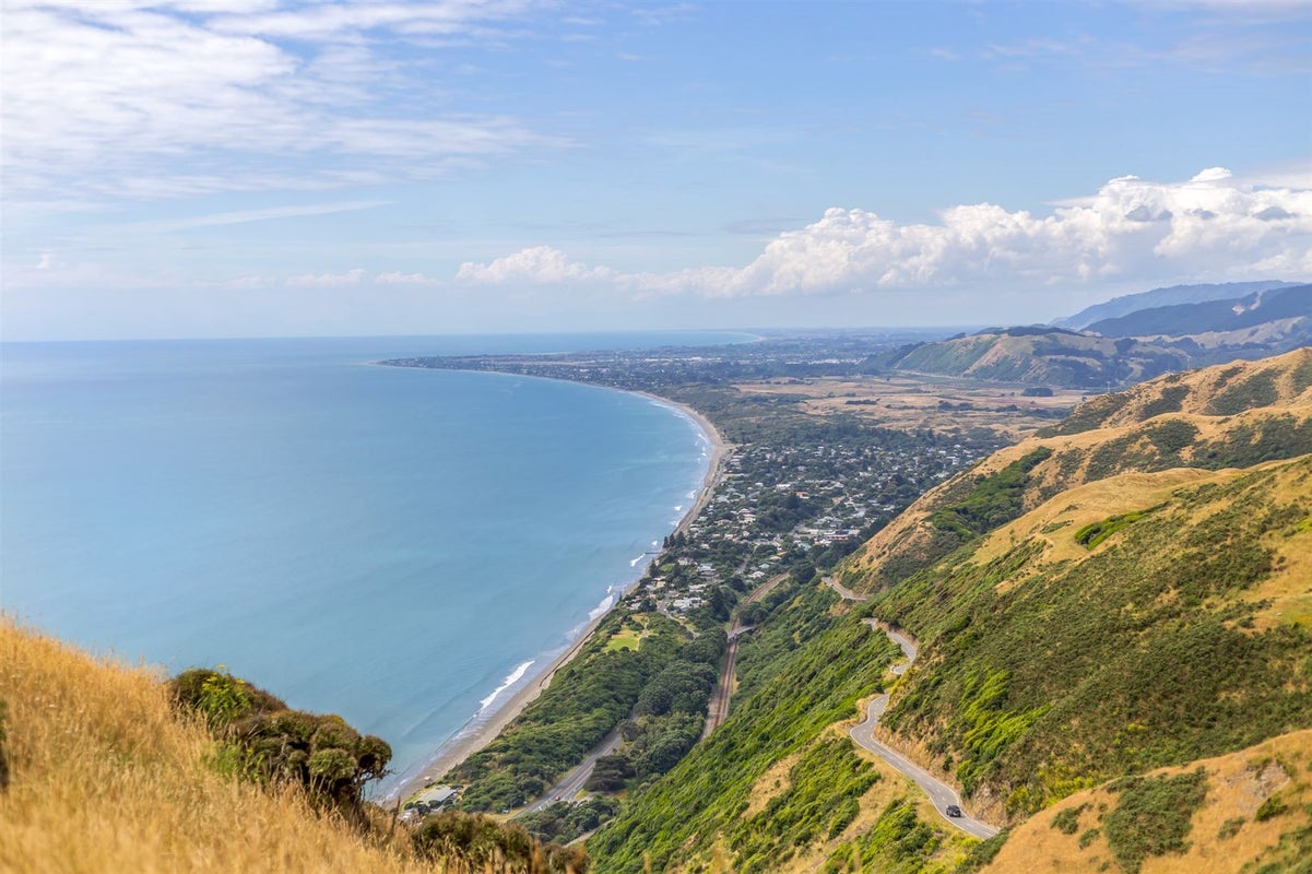 1122B Paekakariki Hill Road, Paekakariki Hill, Porirua - Carousel 2