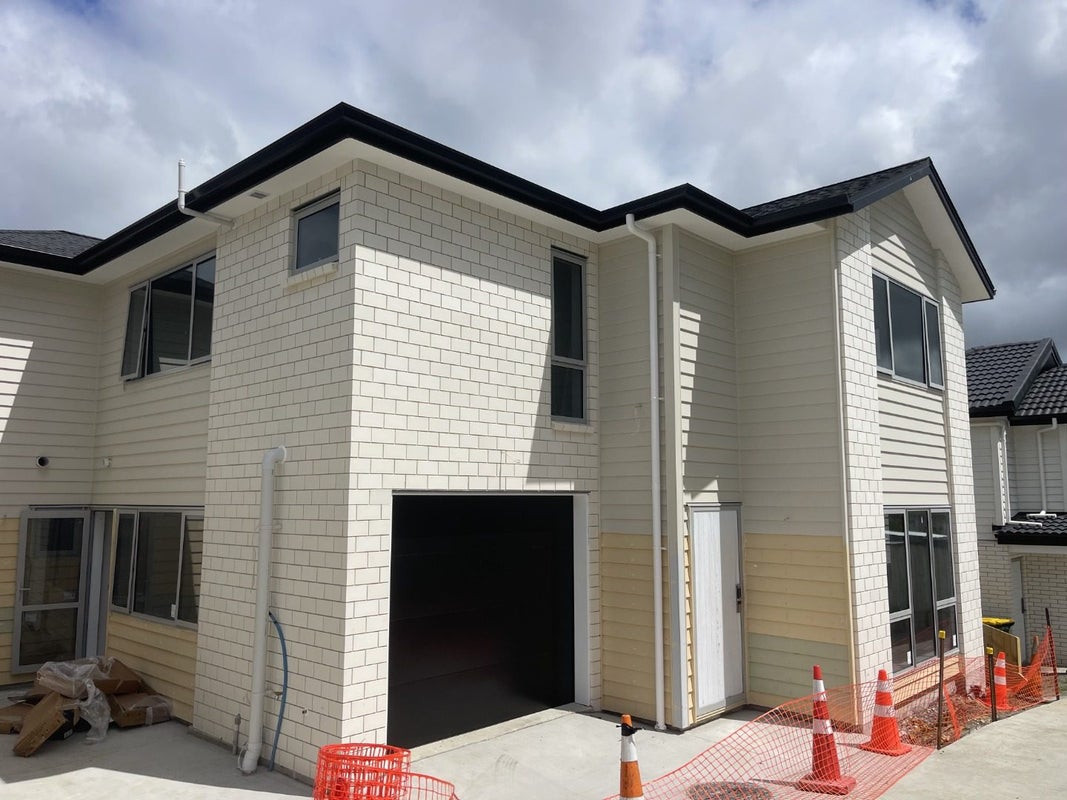 42B Tirimoana Road, Te Atatu South, Auckland - Carousel 1
