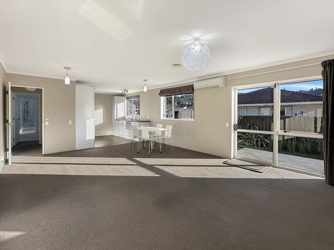 2/34 Montgomery Street, Stokes Valley, Lower Hutt - Carousel 1