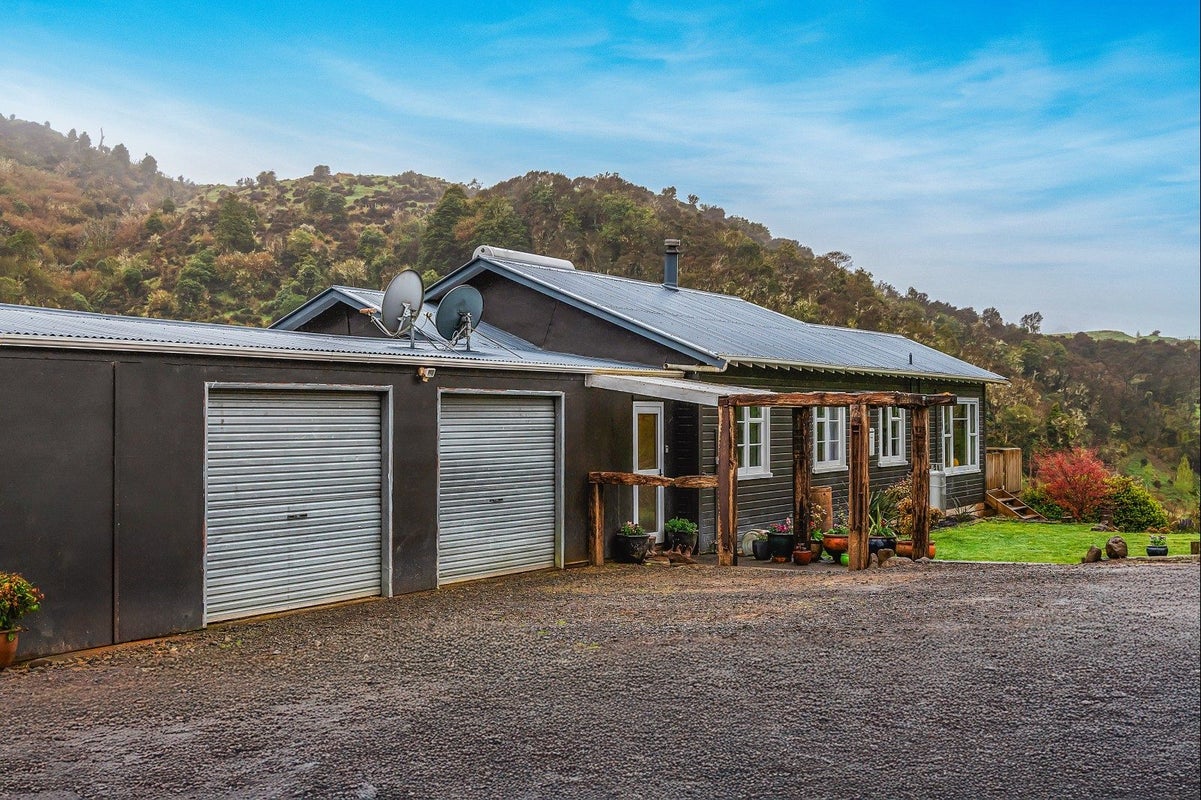 171 Raurimu Kaitieke Road, RAURIMU, OWHANGO - Carousel 2