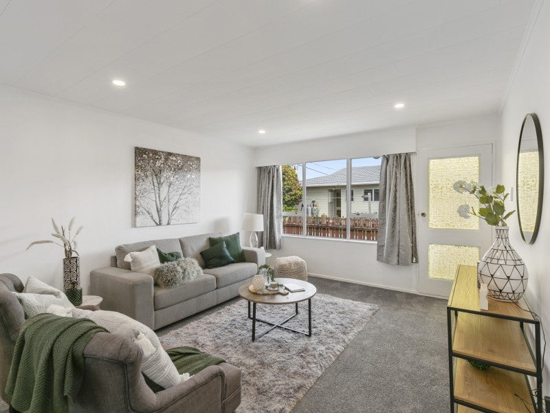 52C WHITES LINE WEST, Woburn, Lower Hutt - Carousel 2
