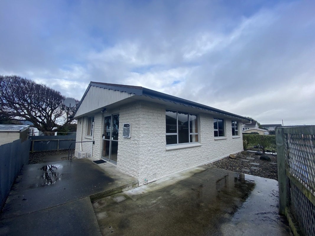 369A Tay Street, Turnbull Thomson Park, Invercargill - Carousel 1