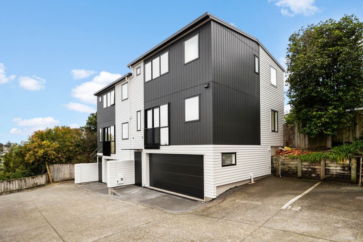 16/69 Target Road, Totara Vale, Auckland - Carousel 1