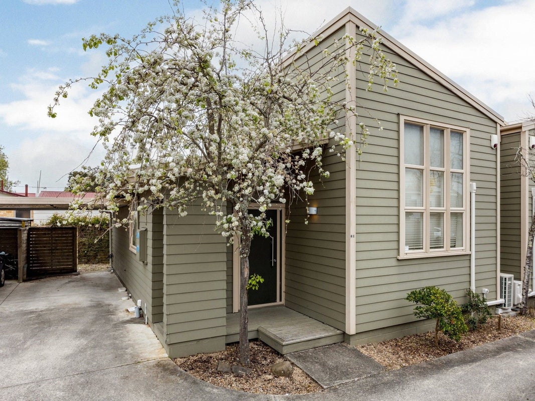 4B Gazeley Avenue, Silverdale, Hamilton - Carousel 1